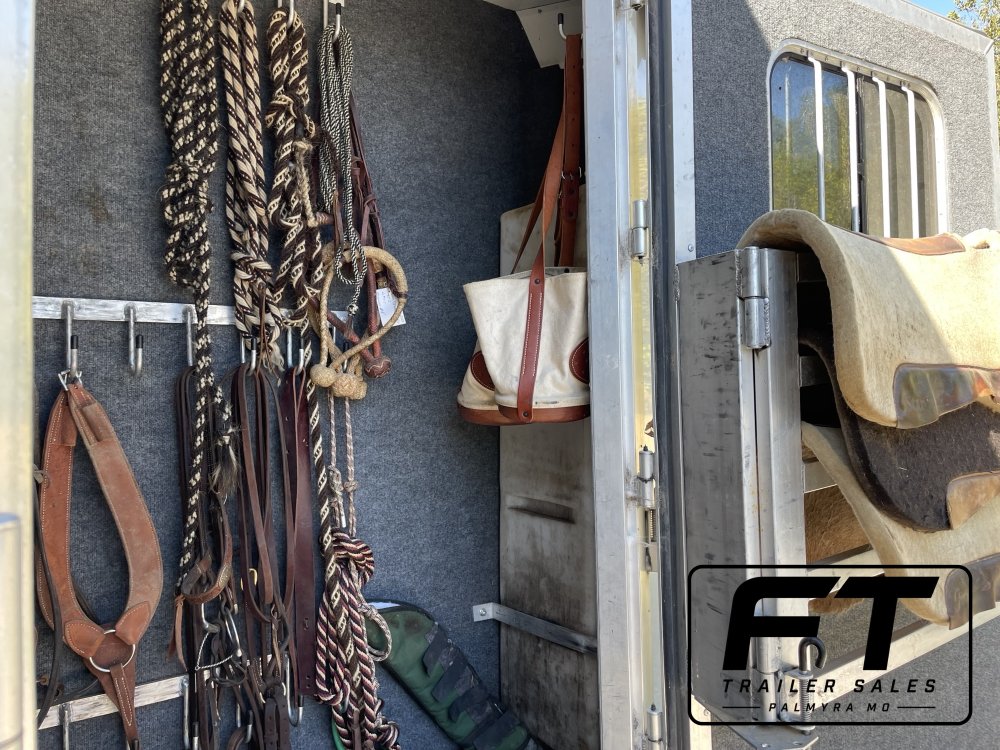 2018 Twister 5 Horse Side Load 13.5 Outlaw Conversions