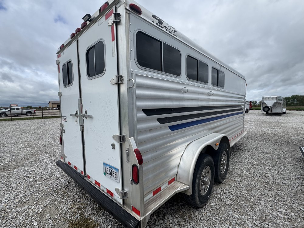 2006 4Star 3 Horse Slant