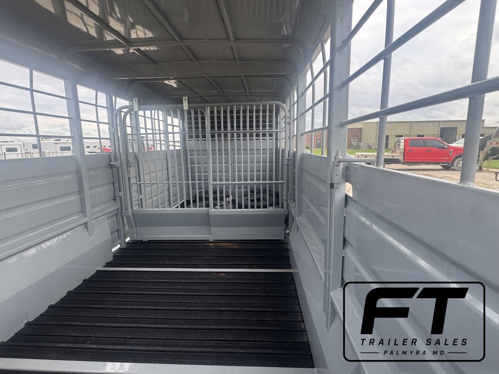 2027 Swift Built 20' Livestock Trailer Livestock Trailer