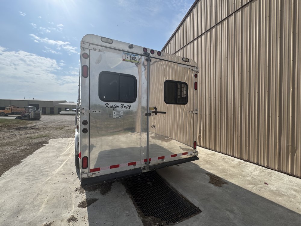 1997 Kiefer Built Horse - Living Quarters