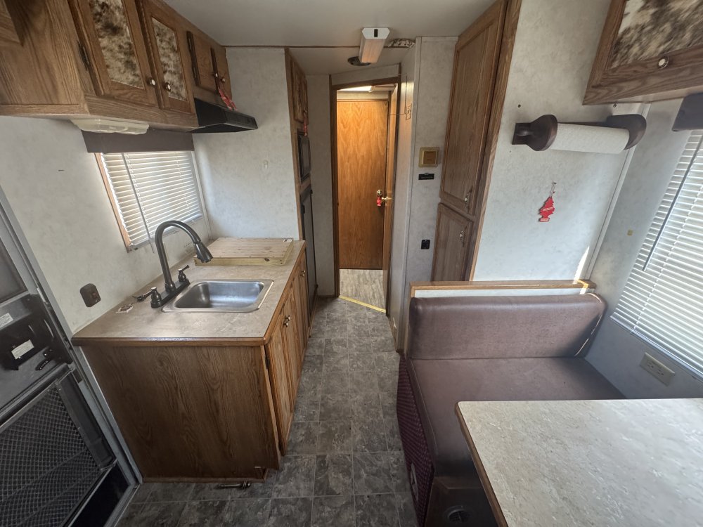 1997 Kiefer Built Horse - Living Quarters
