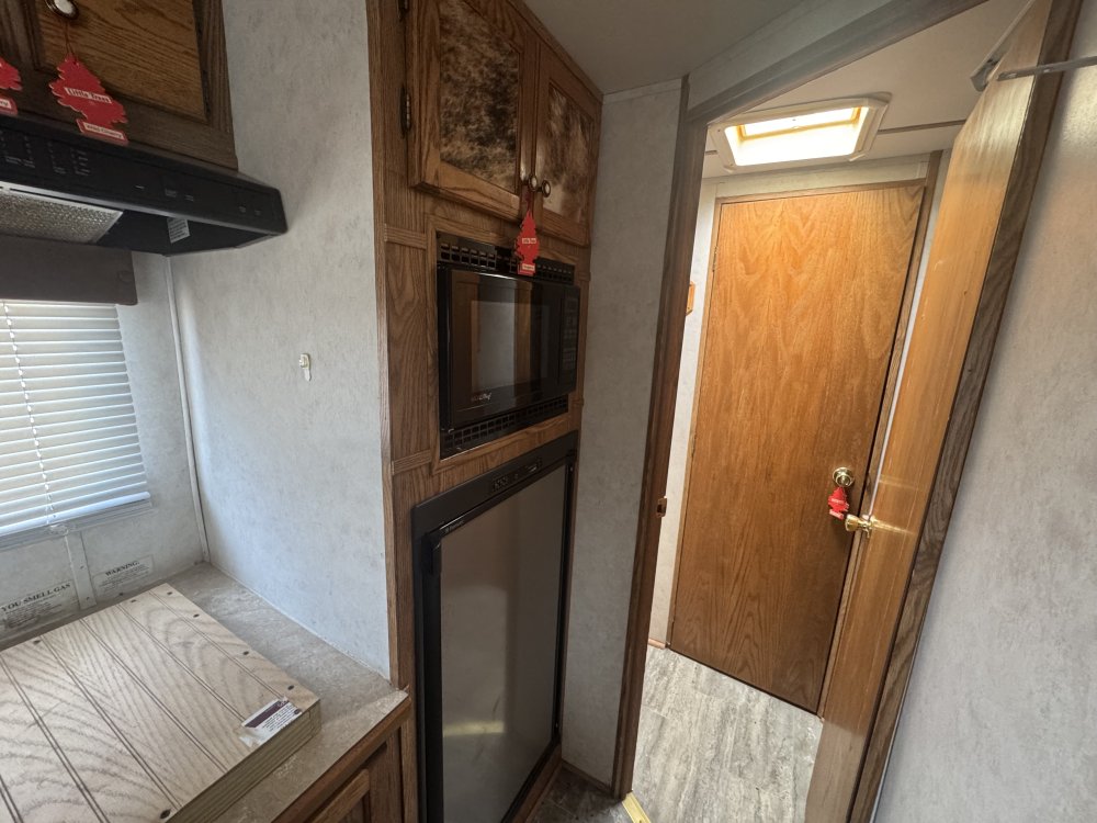 1997 Kiefer Built Horse - Living Quarters