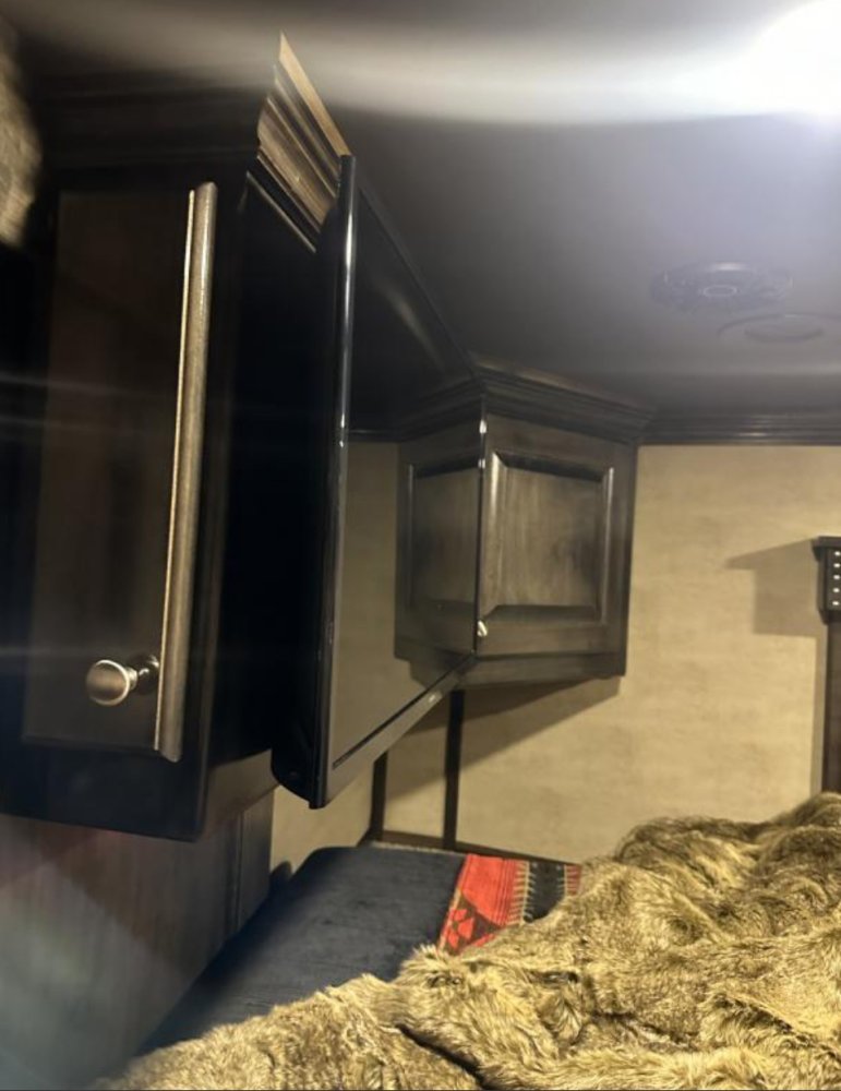 2024 Hart 4 Horse Side Load 15' LQ Outlaw Conversions