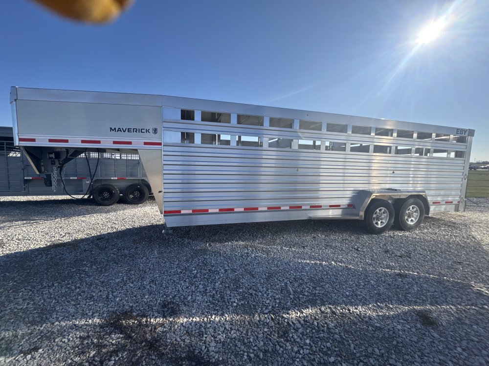 2026 Eby Maverick 24' Livestock