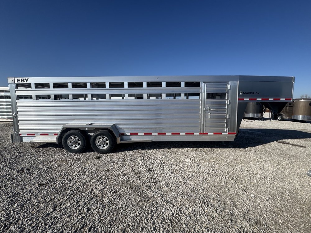 2026 Eby Maverick 24' Livestock