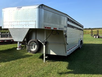 2024 Eby RuffNeck 26' Livestock