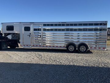 2025 Twister 5 Horse 24' Stock Combo