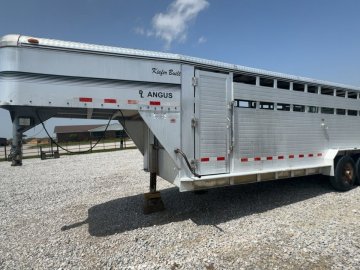 2001 Kiefer Built 22' Stock Trailer