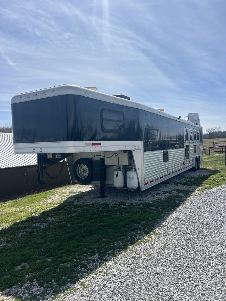 2003 Elite 4H 17' LQ w/ Bunkroom