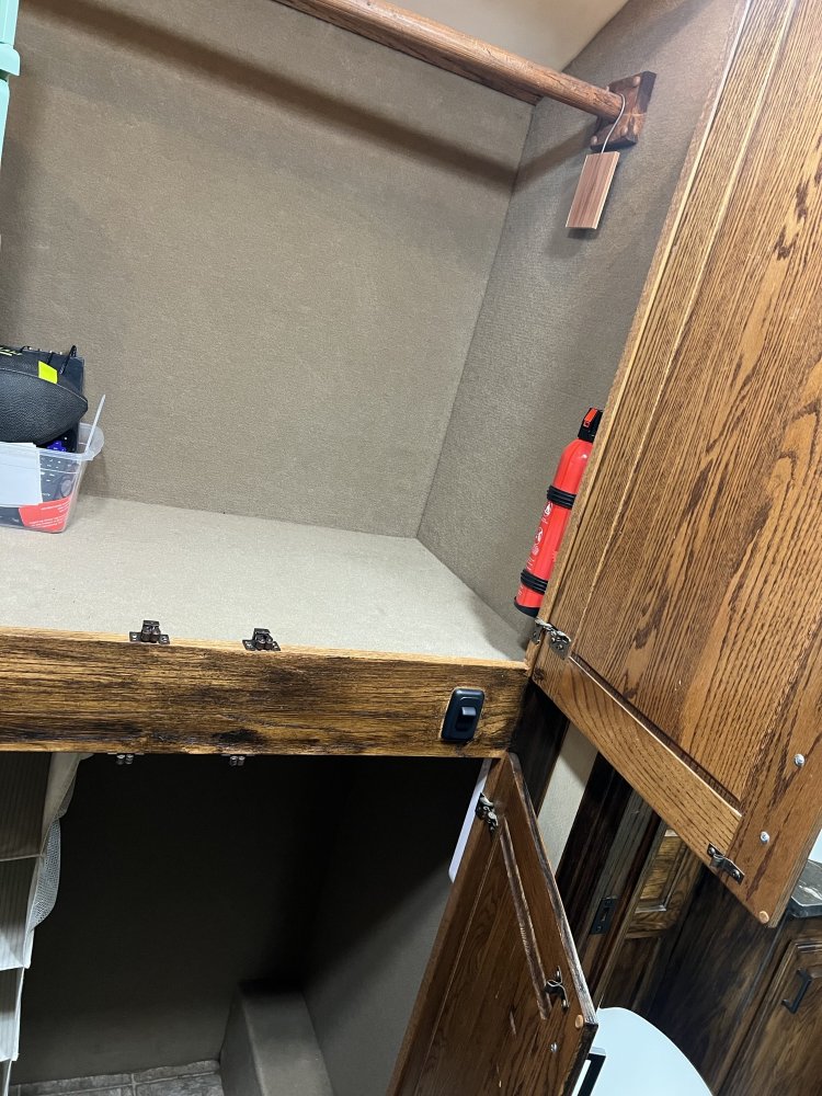 2003 Elite 4H 17' LQ w/ Bunkroom