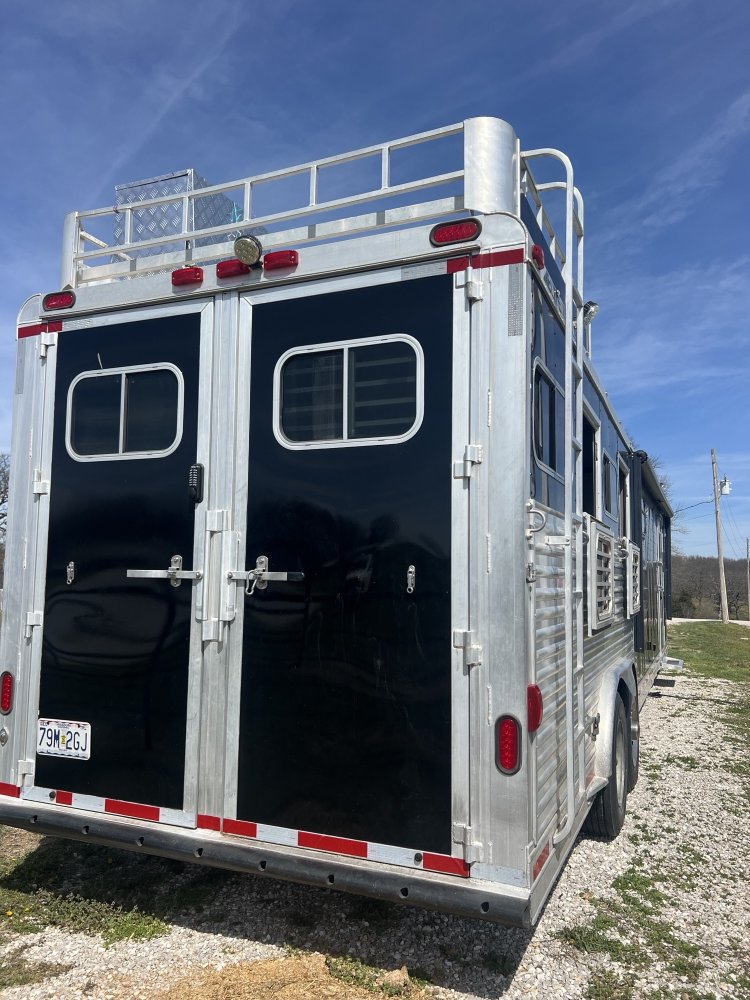 2003 Elite 4H 17' LQ w/ Bunkroom