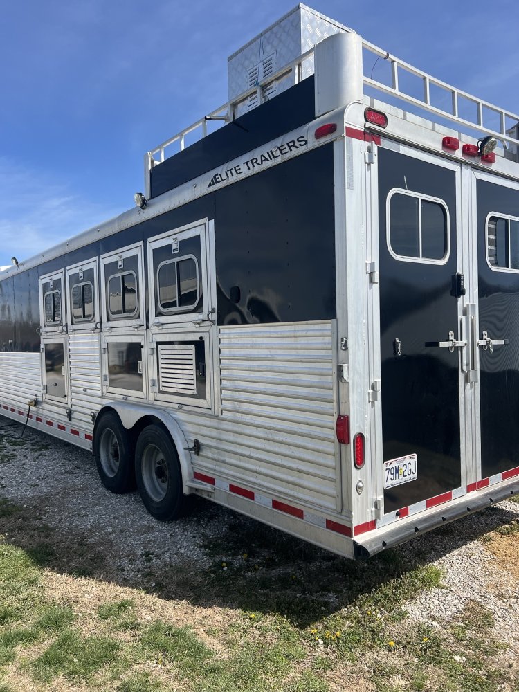 2003 Elite 4H 17' LQ w/ Bunkroom