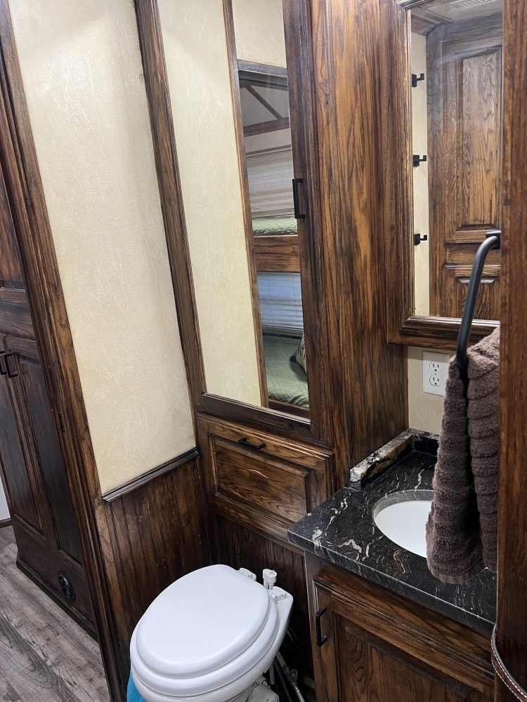 2003 Elite 4H 17' LQ w/ Bunkroom