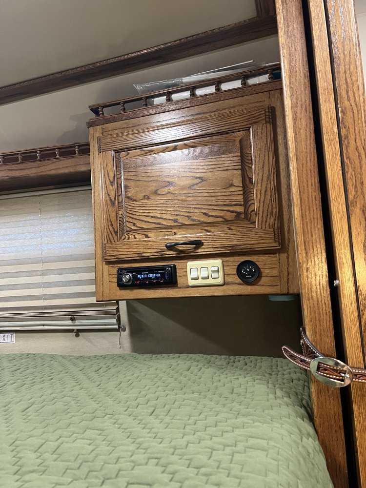 2003 Elite 4H 17' LQ w/ Bunkroom