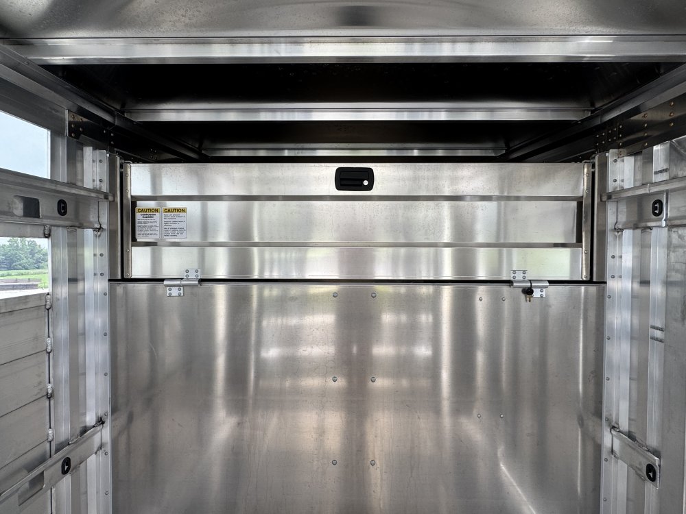 2026 Eby Maverick 24' Livestock Trailer