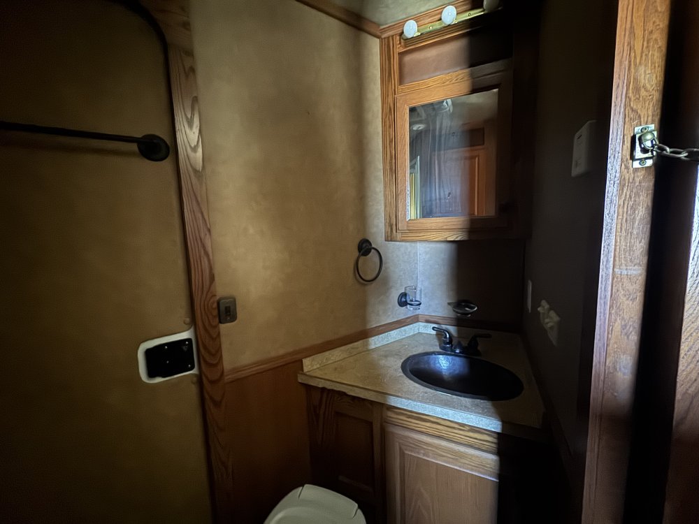 2007 American Spirit 10' LQ 3 Horse