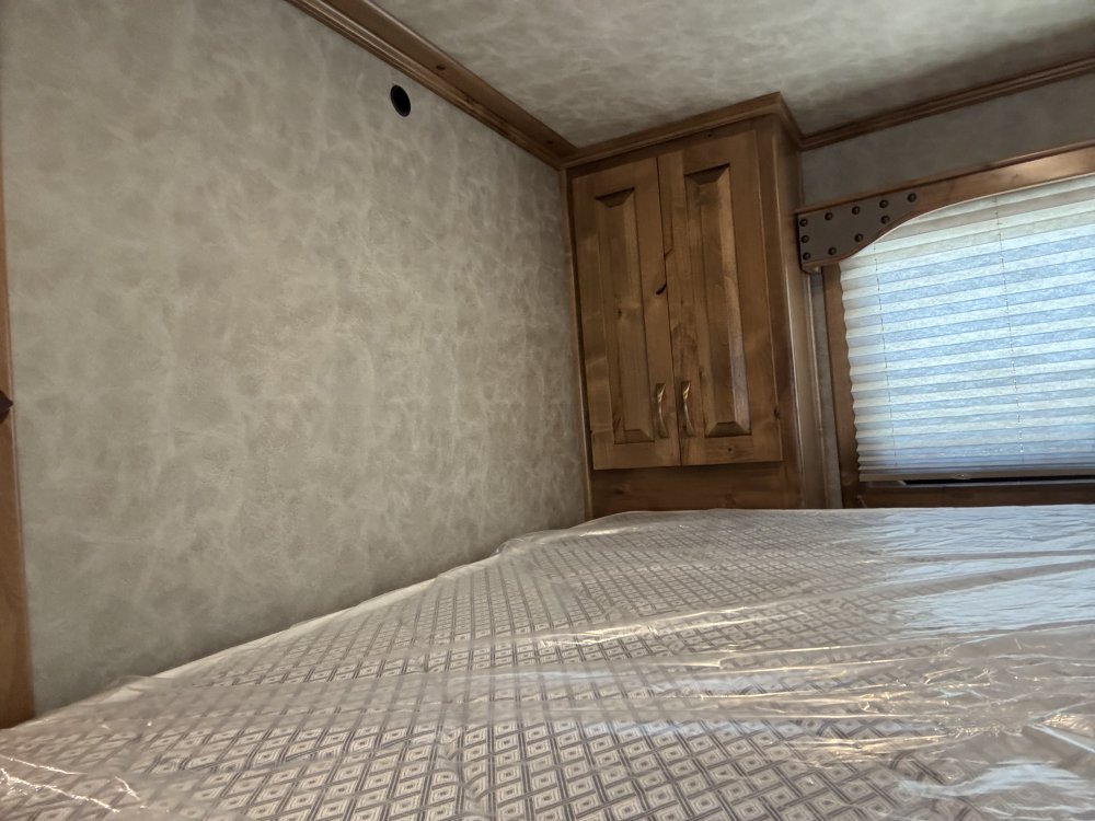 2026 Twister 5 Horse Side Load 13'6 Trail Boss Horse - Living Quarters