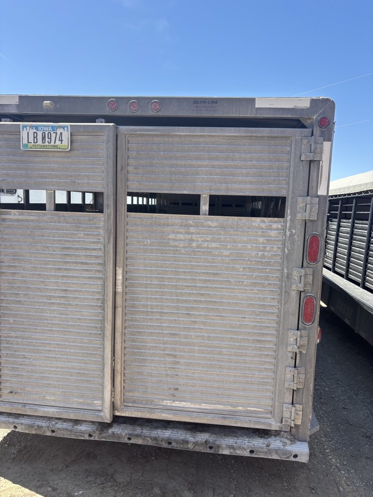 2017 Alumline 25' Livestock Trailer