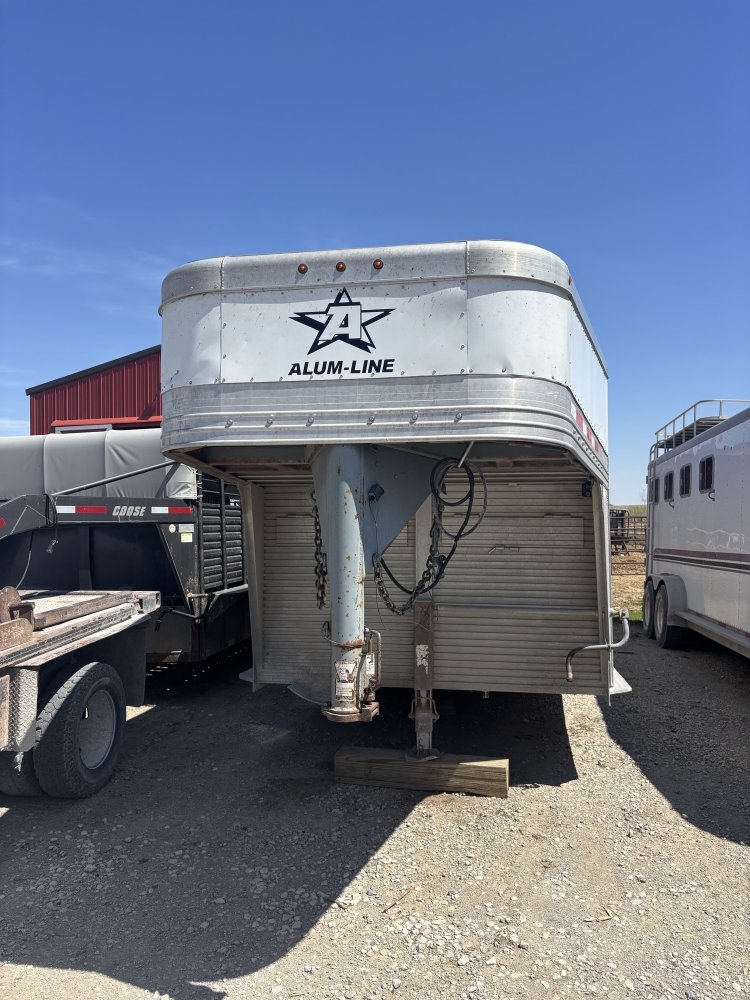 2017 Alumline 25' Livestock Trailer