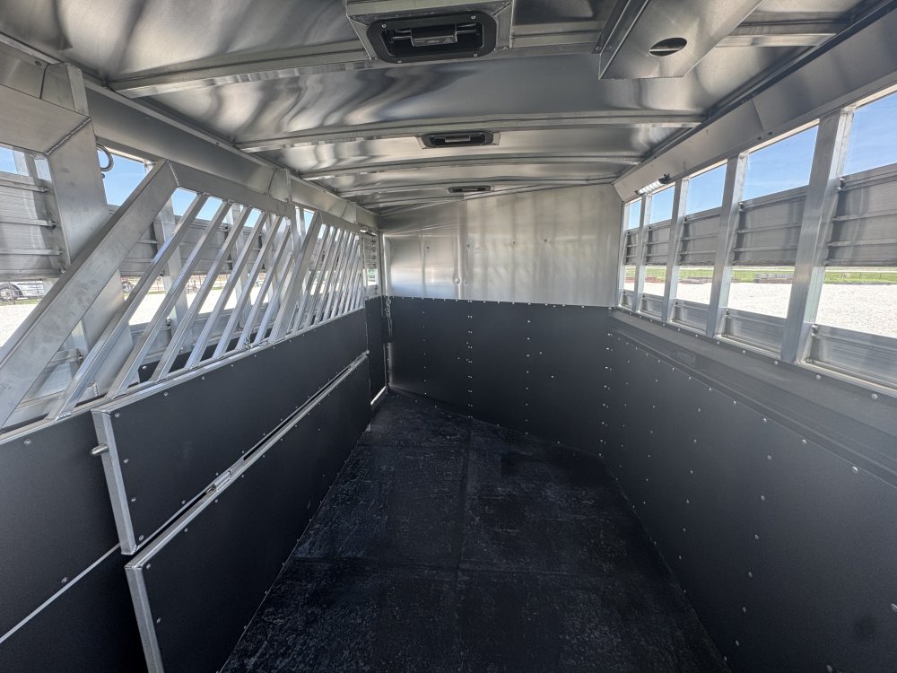 2025 Twister 28' Stock Combo