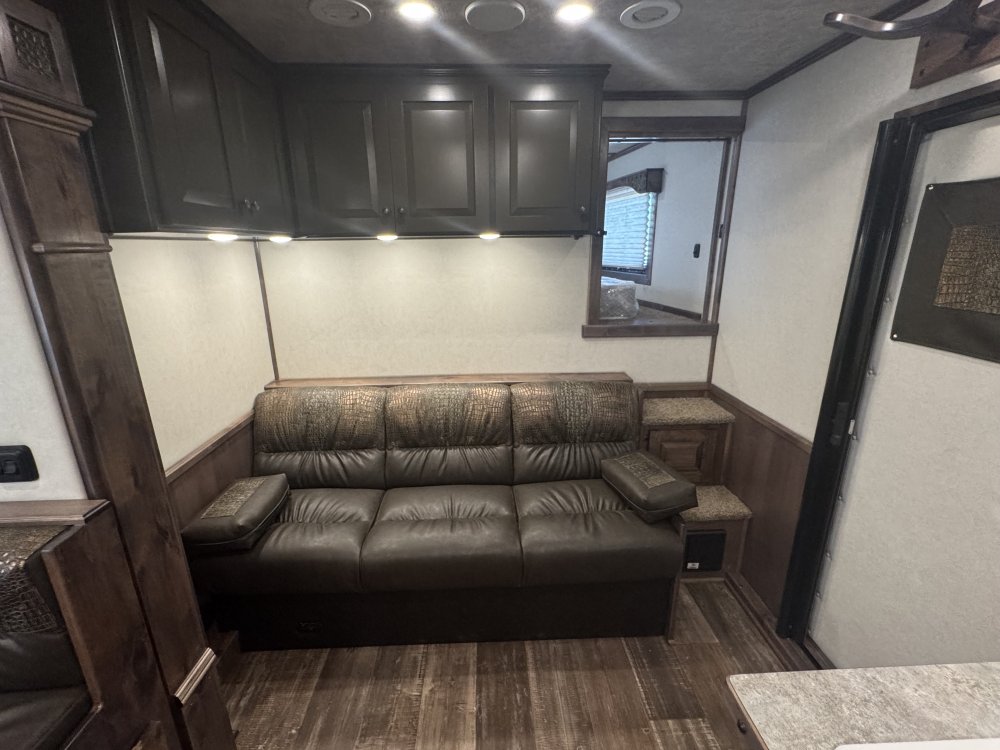 2025 Twister 14'9 Trail Boss LQ 4 Horse Side Load