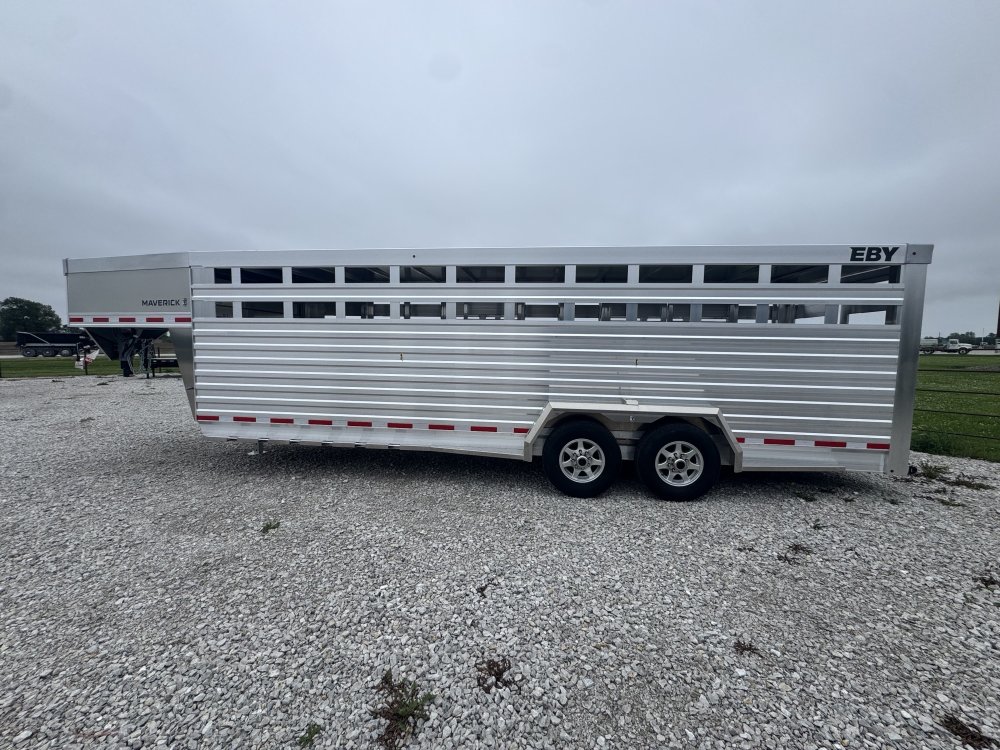 2027 Eby Maverick 24' Livestock