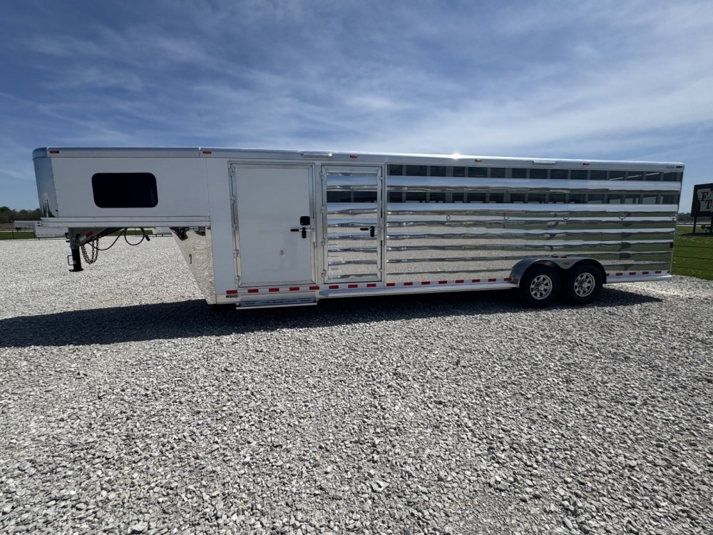 2025 Twister 28' Stock Combo