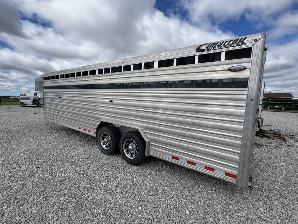 2023 Cimarron 24' Livestock Trailer