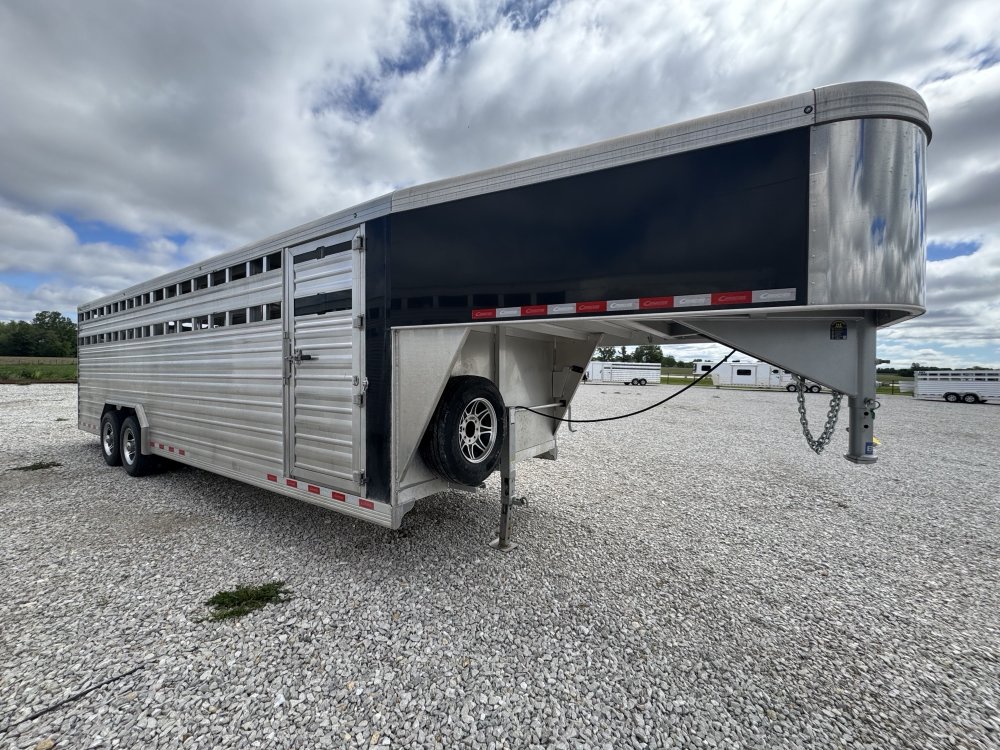 2023 Cimarron 24' Livestock Trailer