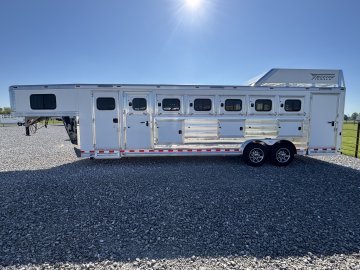 2025 Twister 6 Horse Stock Combo w/ Trainers Tack