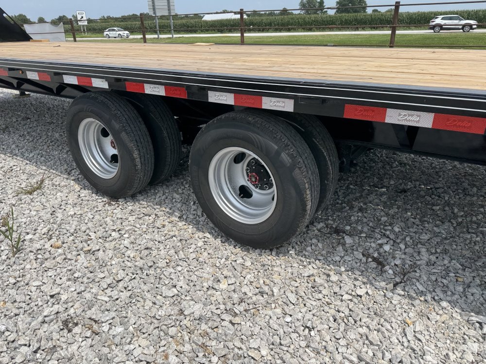 2026 Delta 30' 10k Tandem Dually Flatbed