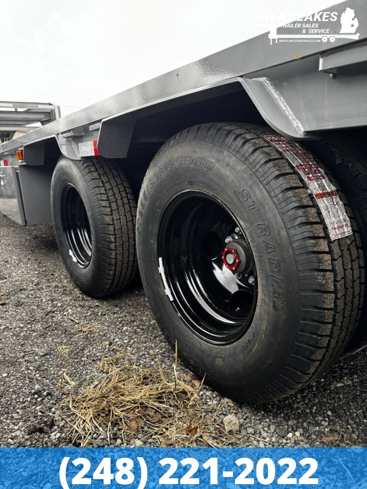 Delco FH 102" X 32FT LP Hydraulic Dove Equipment Hauler 20K