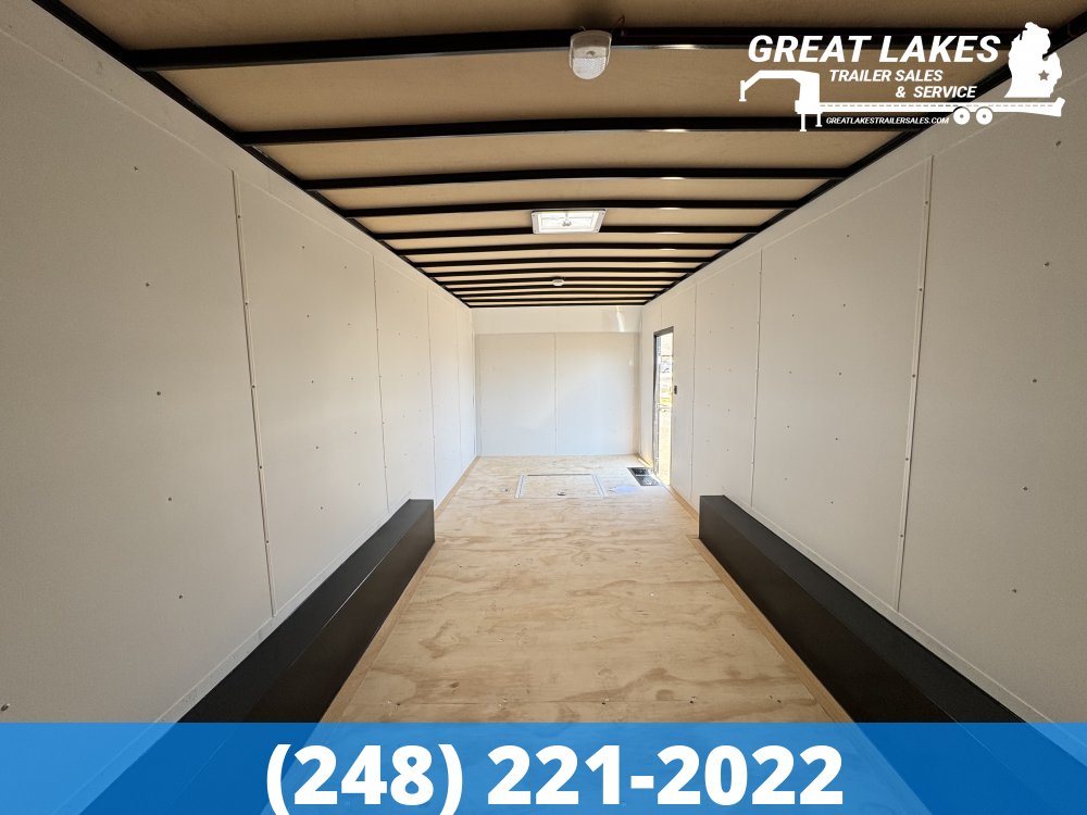 United Trailer Classic V 8.5 x 24 x 7FT 10K