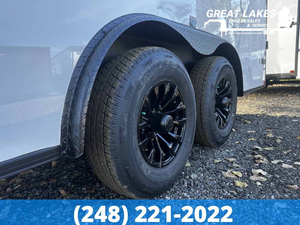 CAR HAULER PROMO Discovery ET 8.5 x 24 x 7Ft 10K