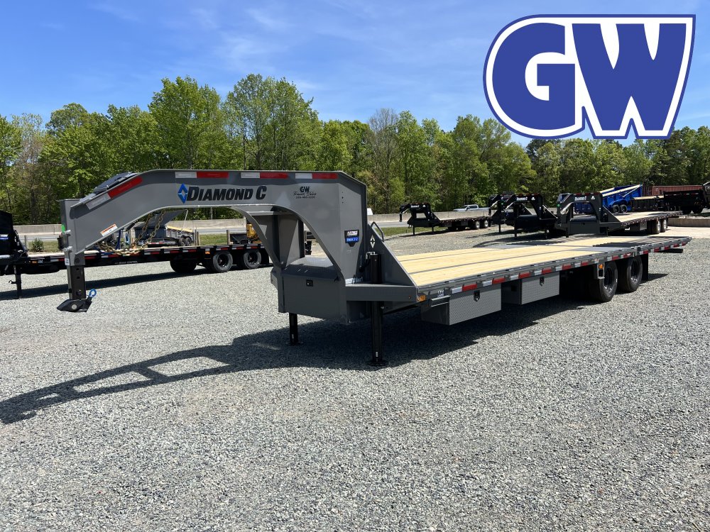 2026 Diamond C FMAX 212 Gooseneck Trailer 25.9K GVWR 102x32 Cement Gray