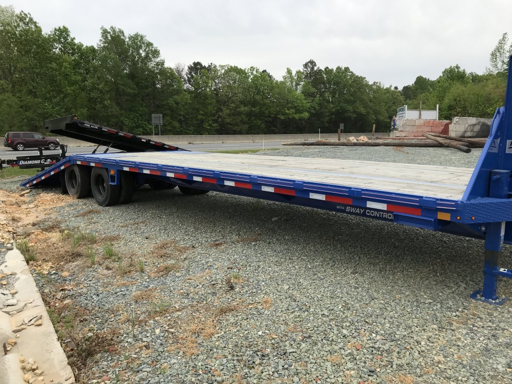 102x35 Diamond C Gooseneck Trailer FMAX 212