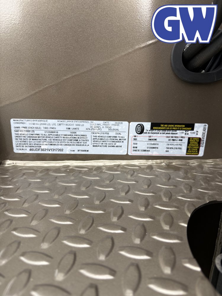 2027 Diamond C FMAX 212 Gooseneck Trailer 102x 30 25.9K GVWR Mocha Metallic