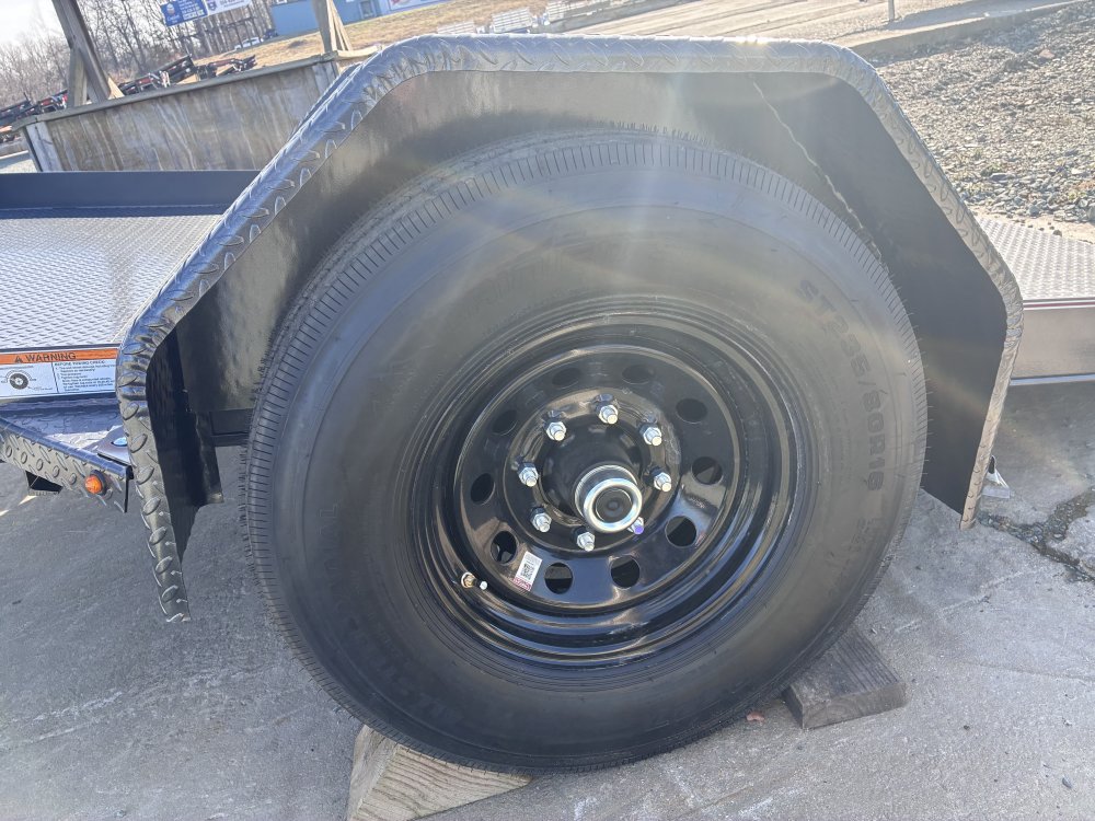 2026 Diamond C DSA Tilt 77X12 SA 7K GVWR Metallic Gray