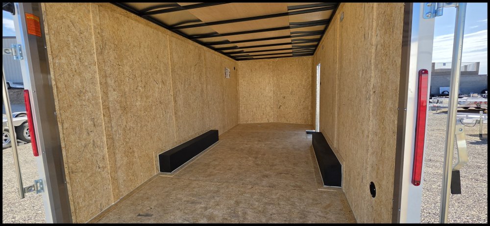 8.5'x18' Look Enclosed