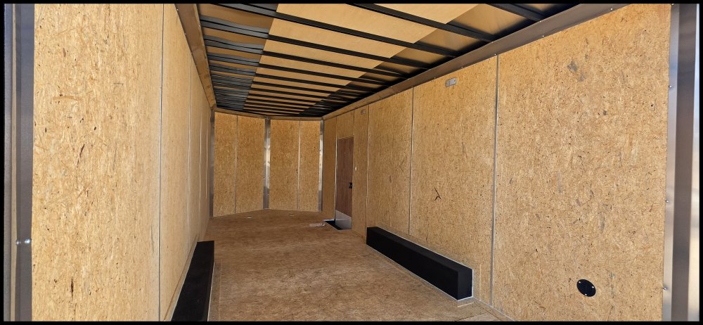 8.5'x20' Look Enclosed