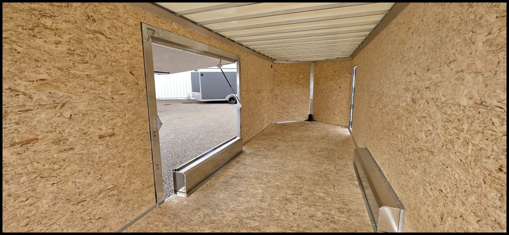 8.5'x24' Alcom Enclosed