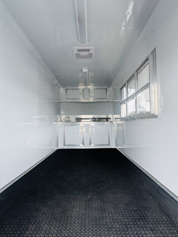 7'x16' Panther Enclosed