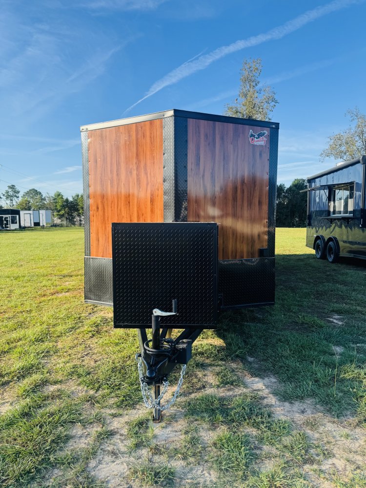 8.5'x26' Panther Enclosed