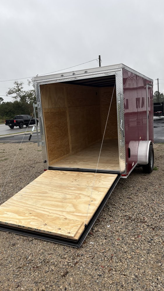 6'x12' Panther Enclosed