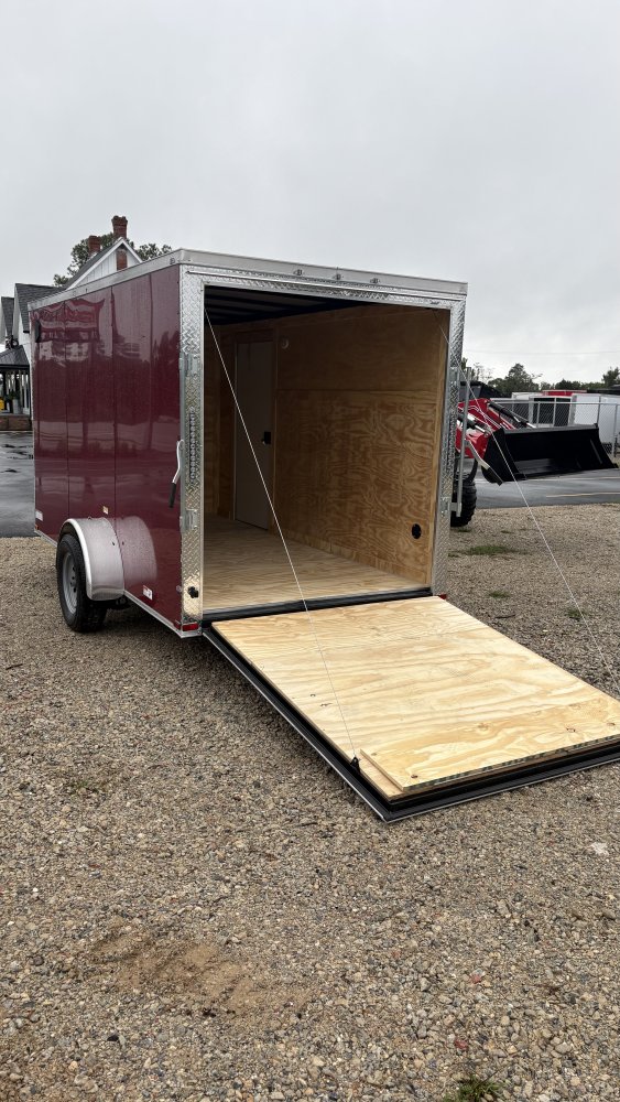 6'x12' Panther Enclosed