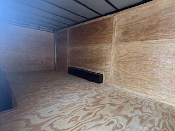8.5'x20' Panther Enclosed thumbnail 5