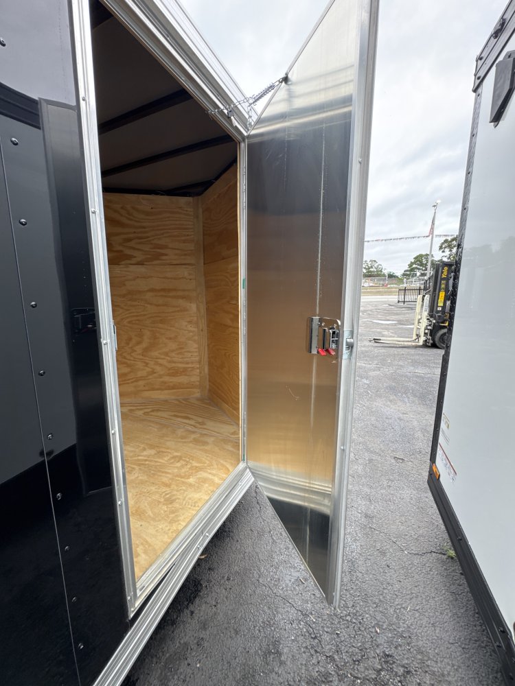 2026 CYNERGY CARGO 6X10SA PRO SERIES / ENCLOSED TRAILER