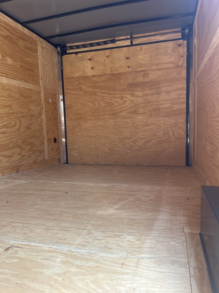 8.5'x34' Panther Enclosed