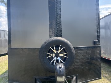 8.5'x34' Panther Enclosed thumbnail 1