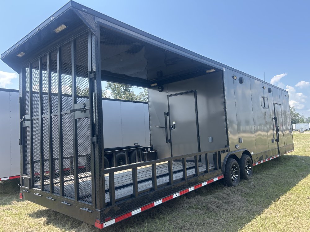 8.5'x34' Panther Enclosed